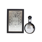 Lattafa Fakhar Black Eau de Parfum 100 ml fra Lattafa i sort rektangulær flakon med gulddetaljer og minimalistisk design