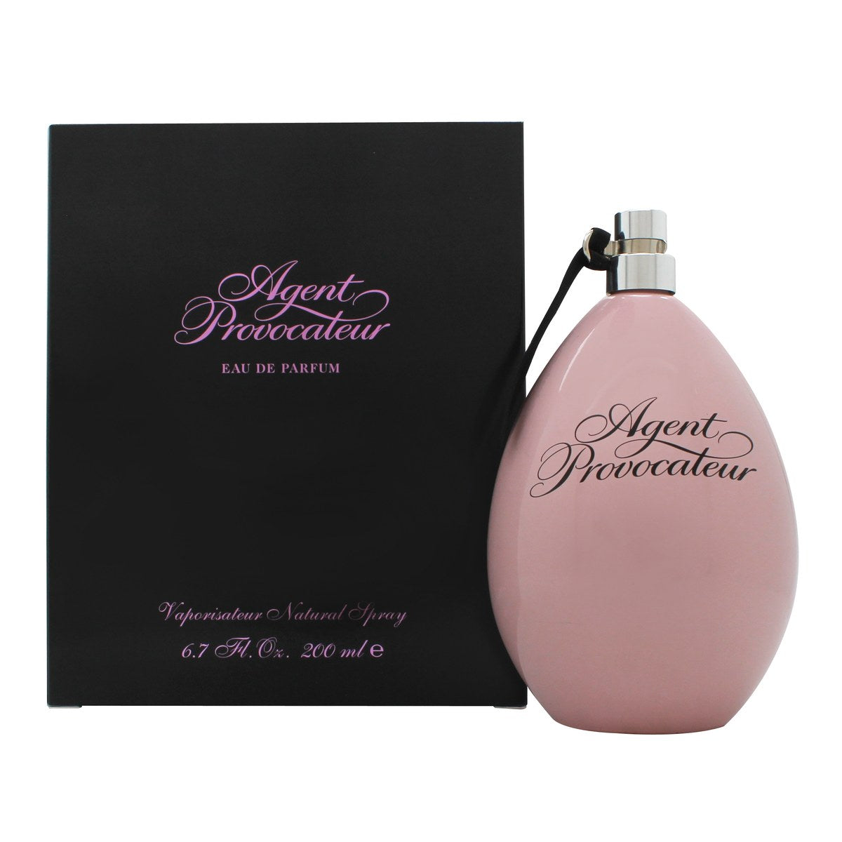 Agent Provocateur Eau de Parfum 200 ml fra Agent Provocateur i oval rosa glasflakon med guldfarvet spray og sort kvast