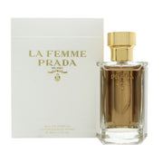 Prada La Femme Eau de Parfum 50ml, Prada, 50 ml – hvid oval flakon med gyldent Prada-logo og matchende låg.