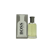 Hugo Boss Boss Bottled Eau de Toilette 100 ml Hugo Boss, klar cylindrisk glasflaske med sølvprop og minimalistisk logo
