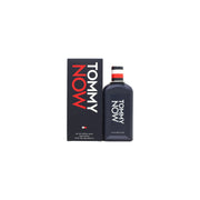 Tommy Hilfiger Tommy Now Eau De Toilette 100 ml – klar glasflaske med rent design og sølvfarvet metalkappe, moderne udtryk